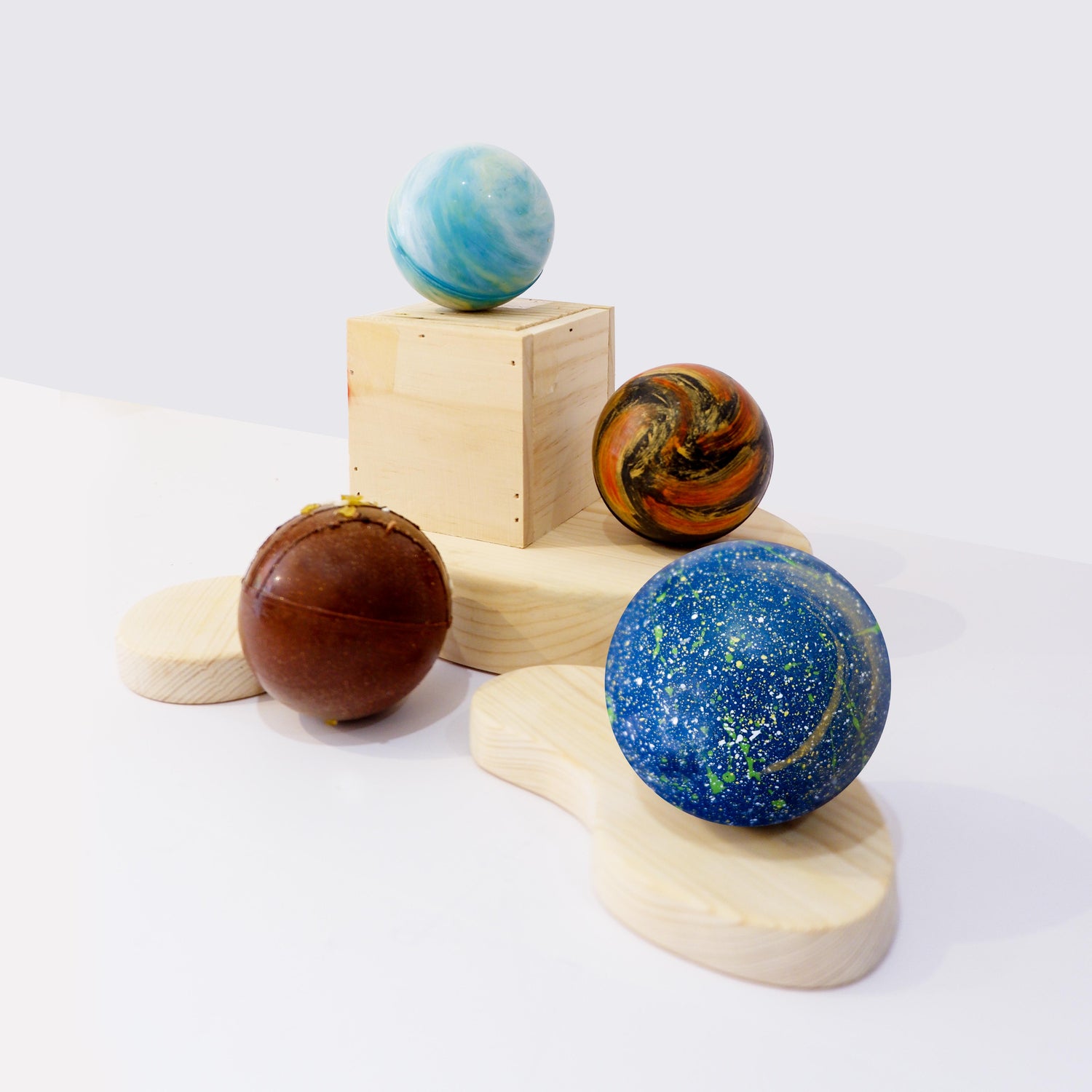 Bomb Chocolate inspired by 4 natural elements